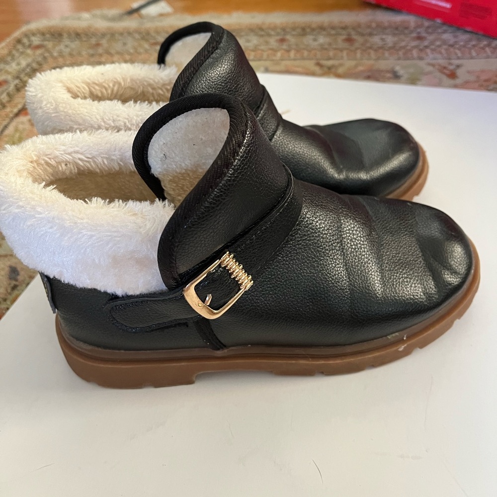 RPOX black ankle boots size 5.5